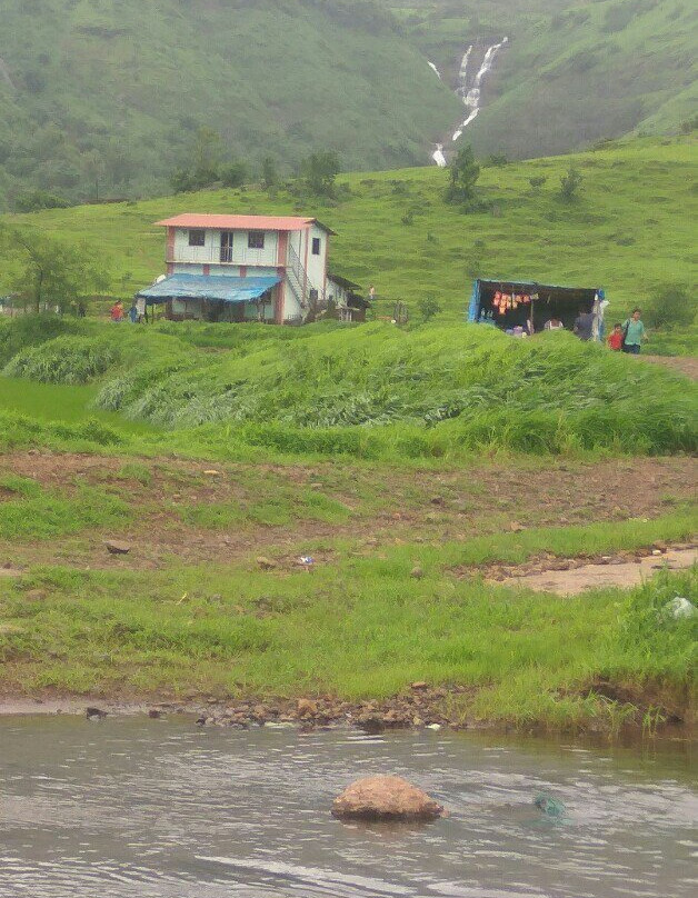 Bhivpuri Waterfall-Karjat Town必去景点