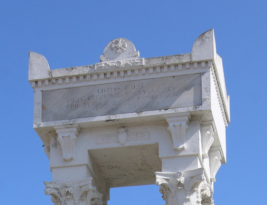Monument aux Morts-卡尔维必去景点