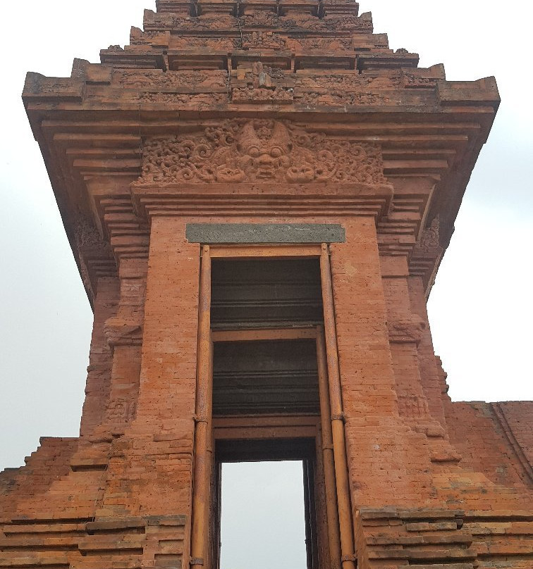 Candi Bajangratu景点图片