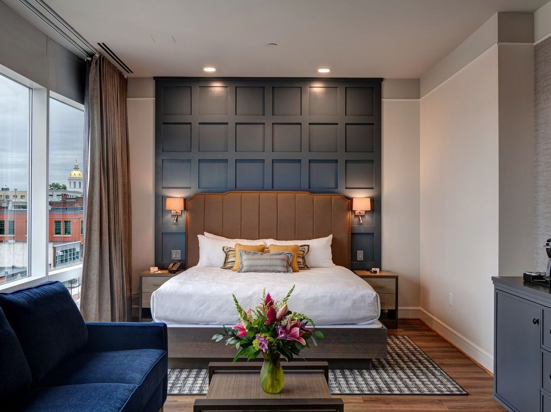 The Hotel Concord主图