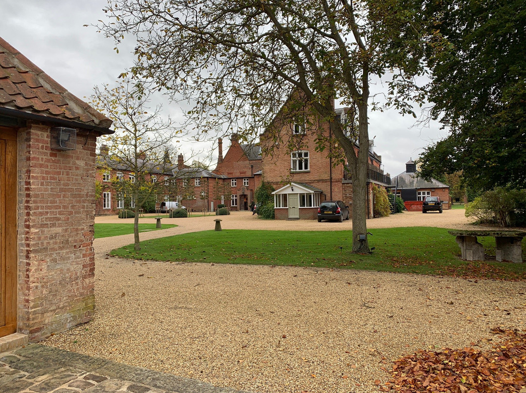 Chippenham Park Kitchen Garden Rooms主图