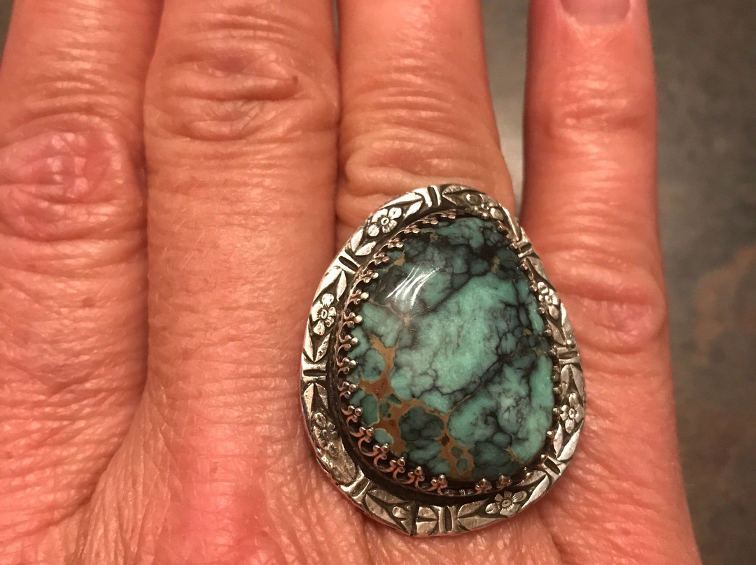 Pier Avenue Rock Shop-Cloverdale必去景点