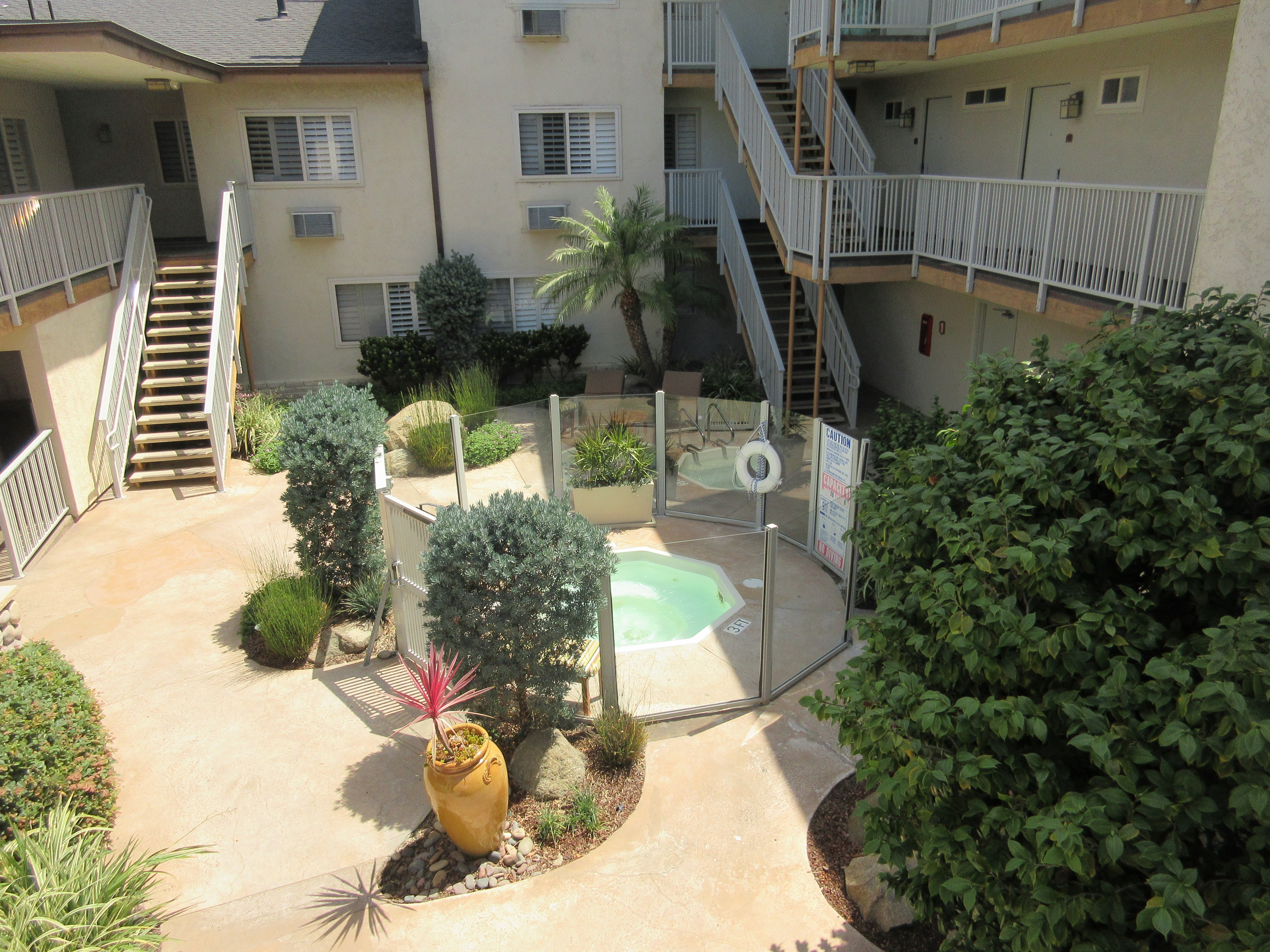 Best Western Plus Beach View Lodge Carlsbad-泳池