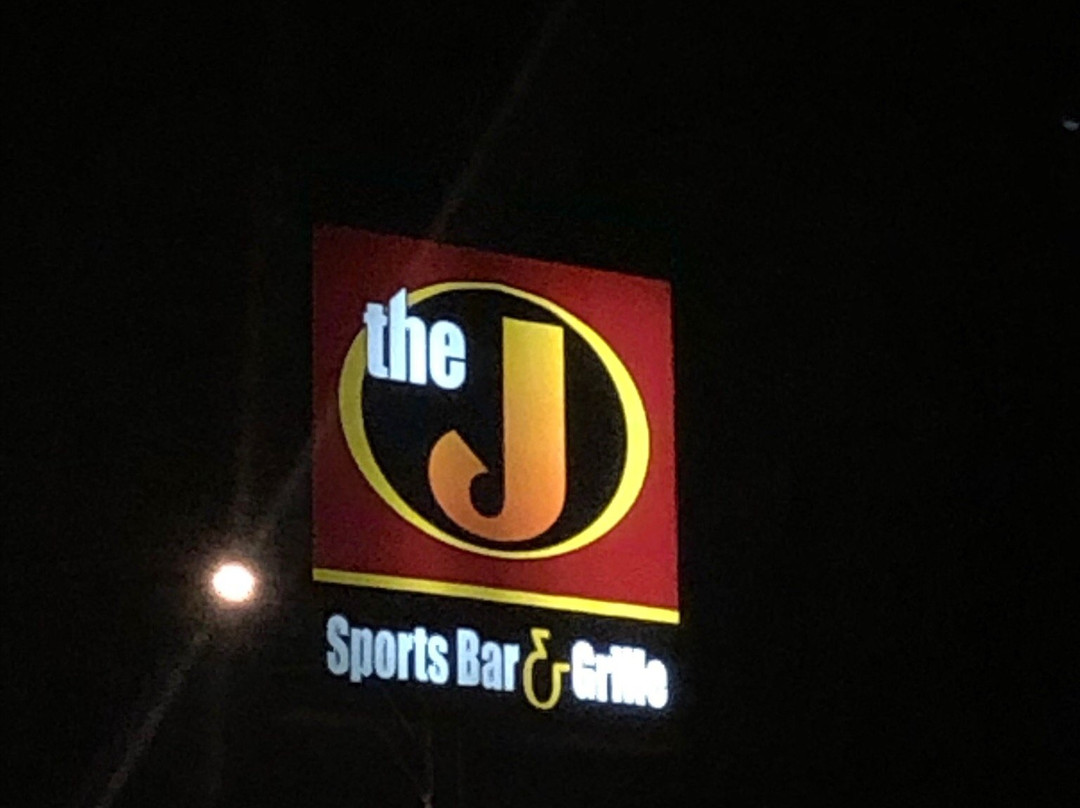 The J Sports Bar and Grill景点图片