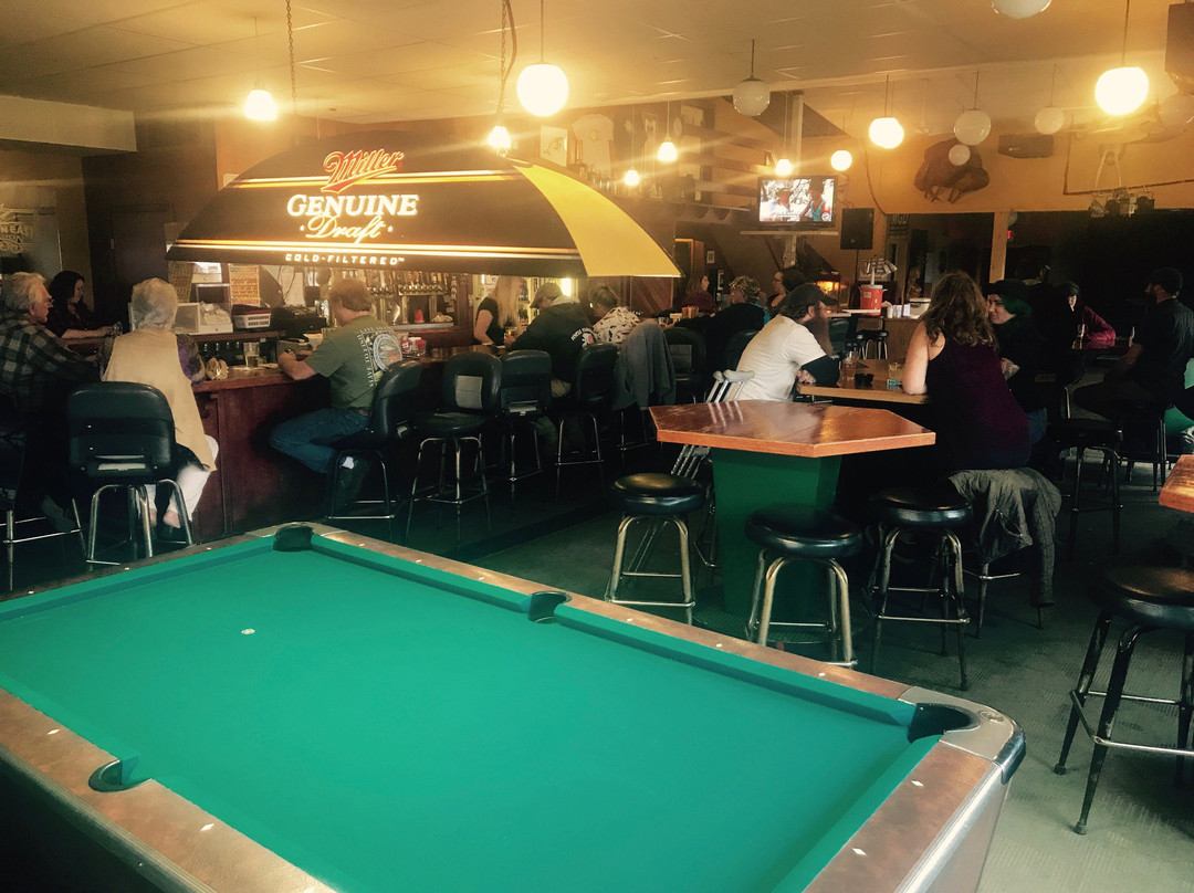 Fritz Creek旅游景点-Justin Cole's Down East Saloon