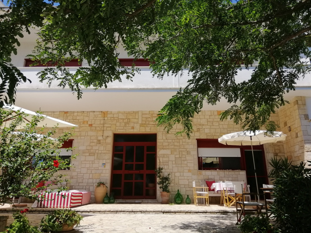 Fuoridalgusciohome主图