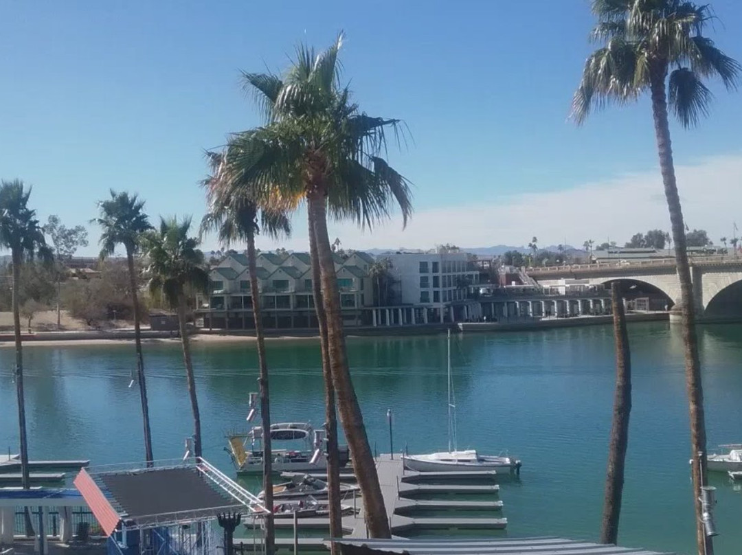 伦敦桥度假酒店主图