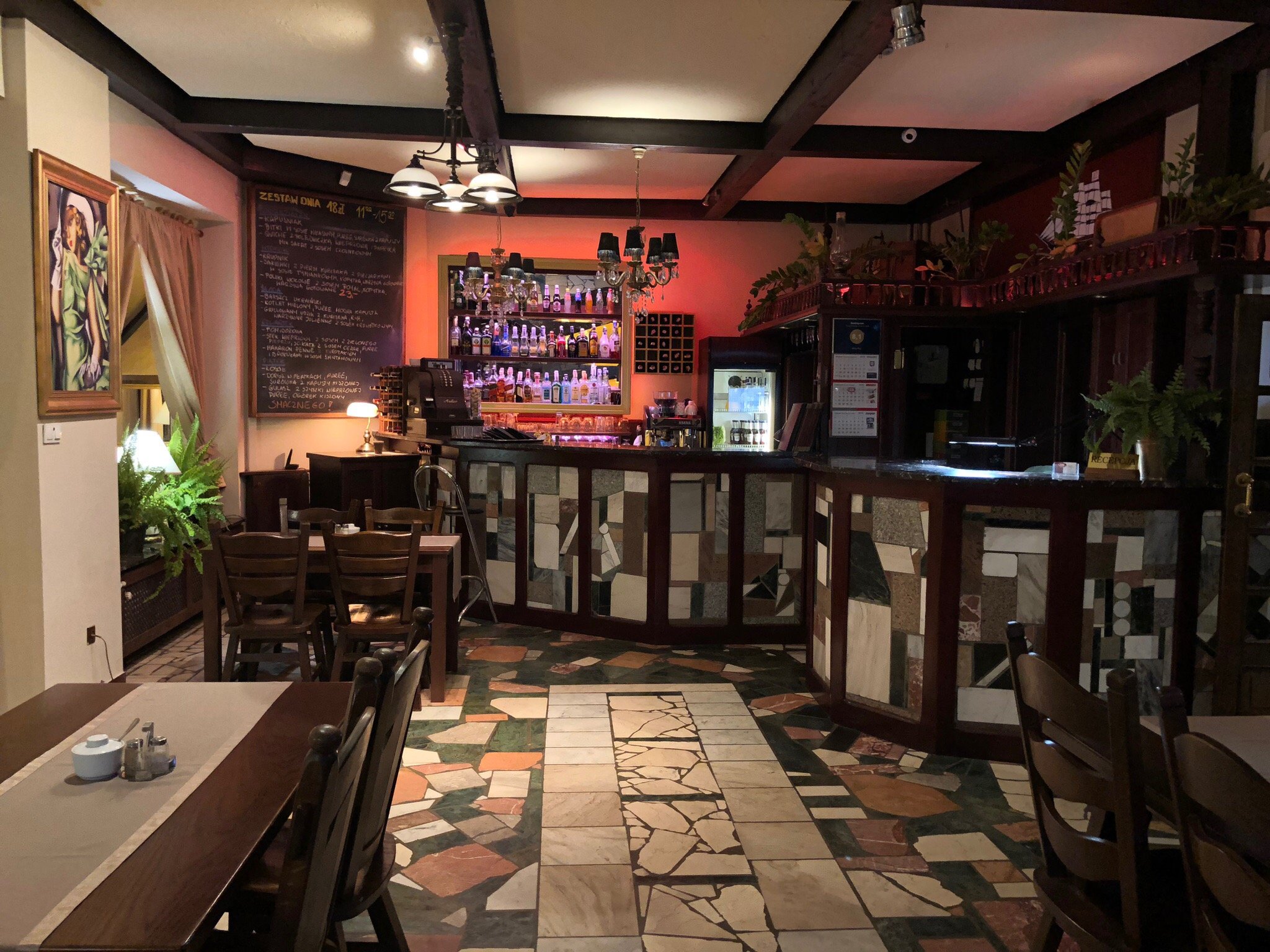 Hotel Pirs-官方
