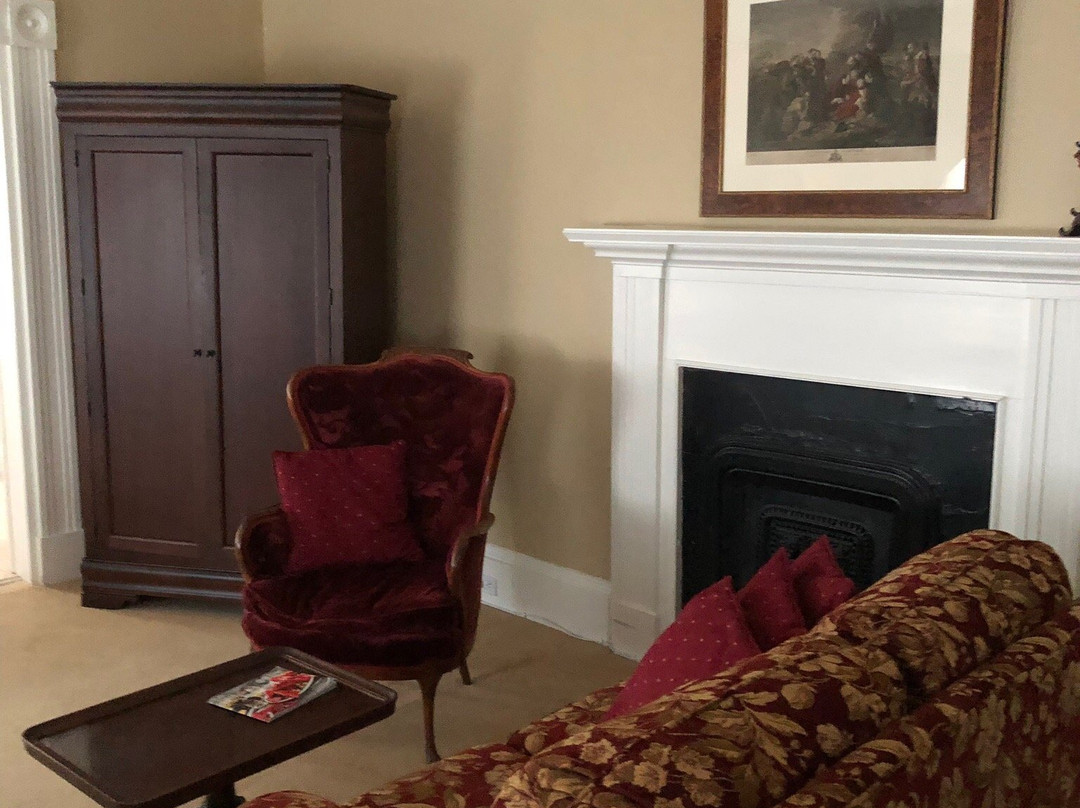 DesBarres Manor Inn主图