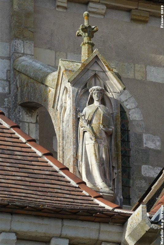 Collégiale Saint-Sylvain-Levroux必去景点