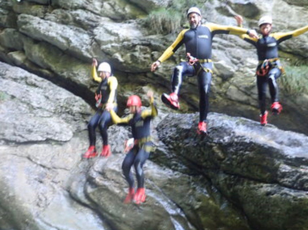 Canyoning Erleben - Dein Abenteuer景点图片