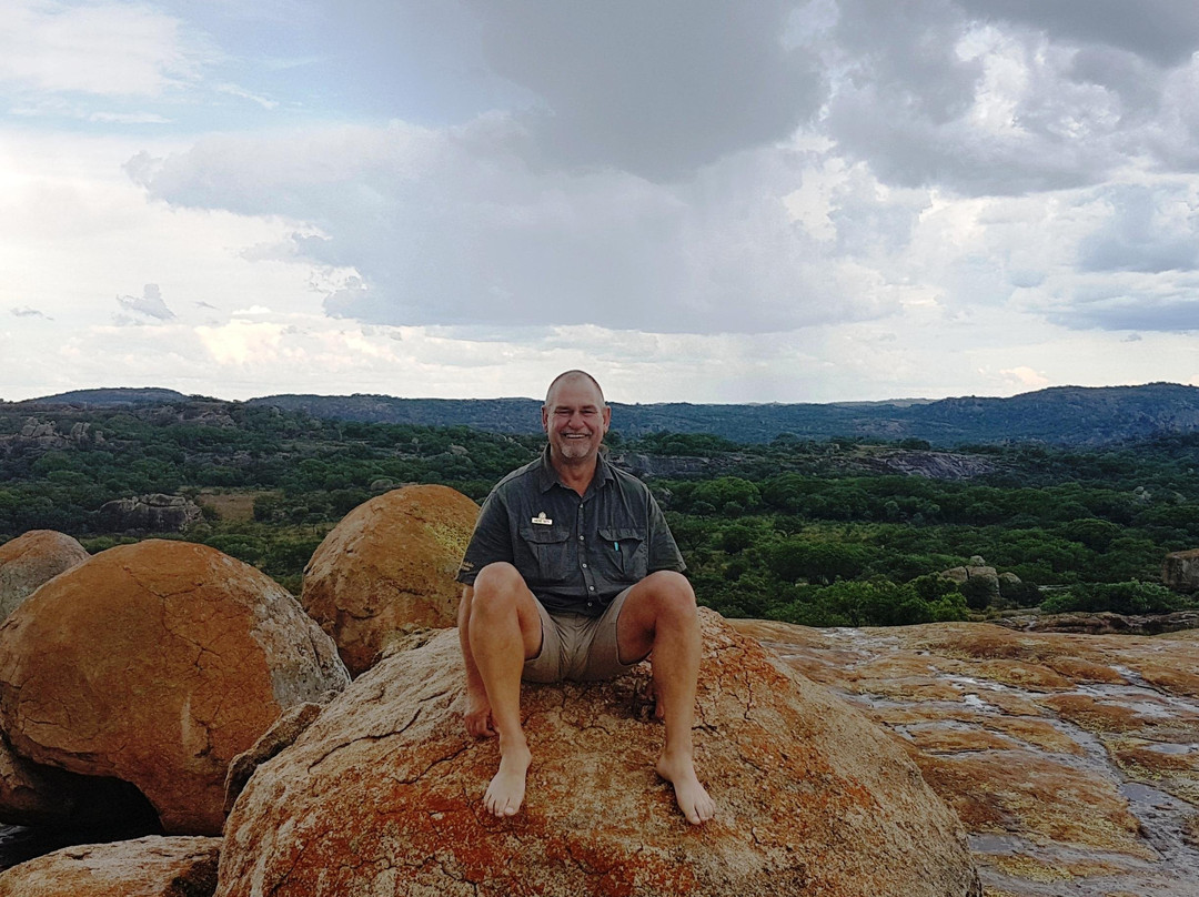 Explore Africa Tour Guide