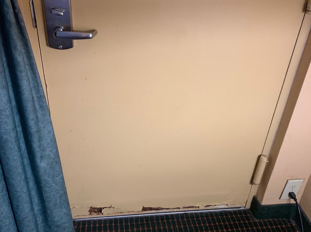 瀑布教堂贝斯特韦斯特酒店主图