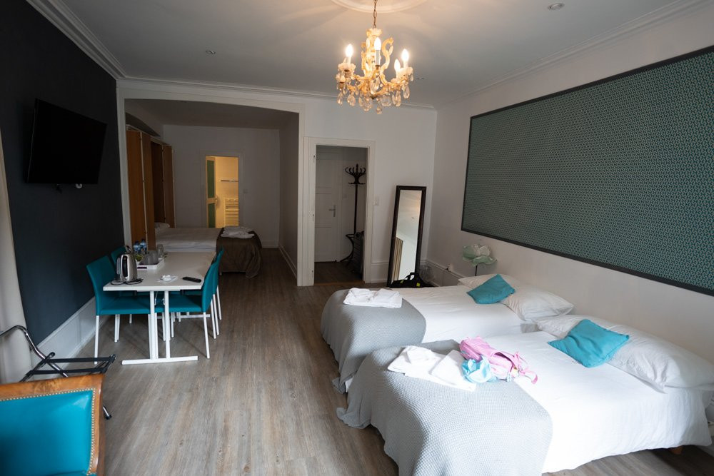 葡萄干酒店主图