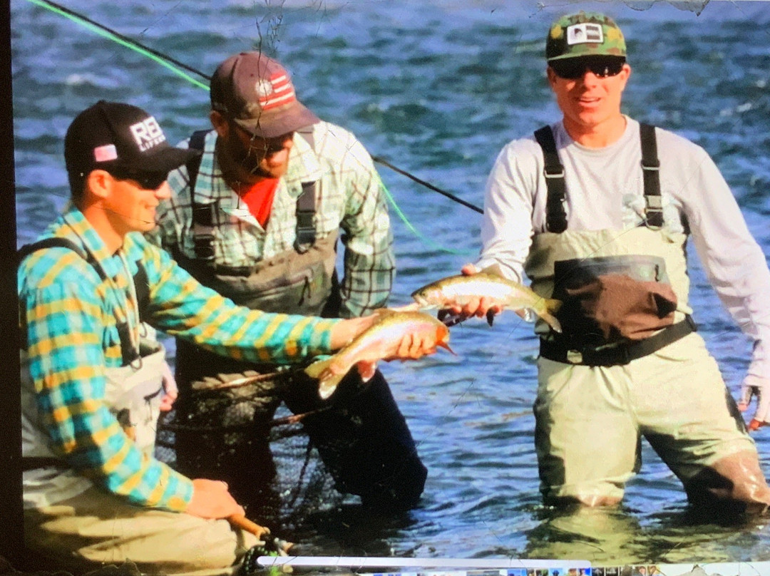 Justin White Fishing-雷丁必去景点