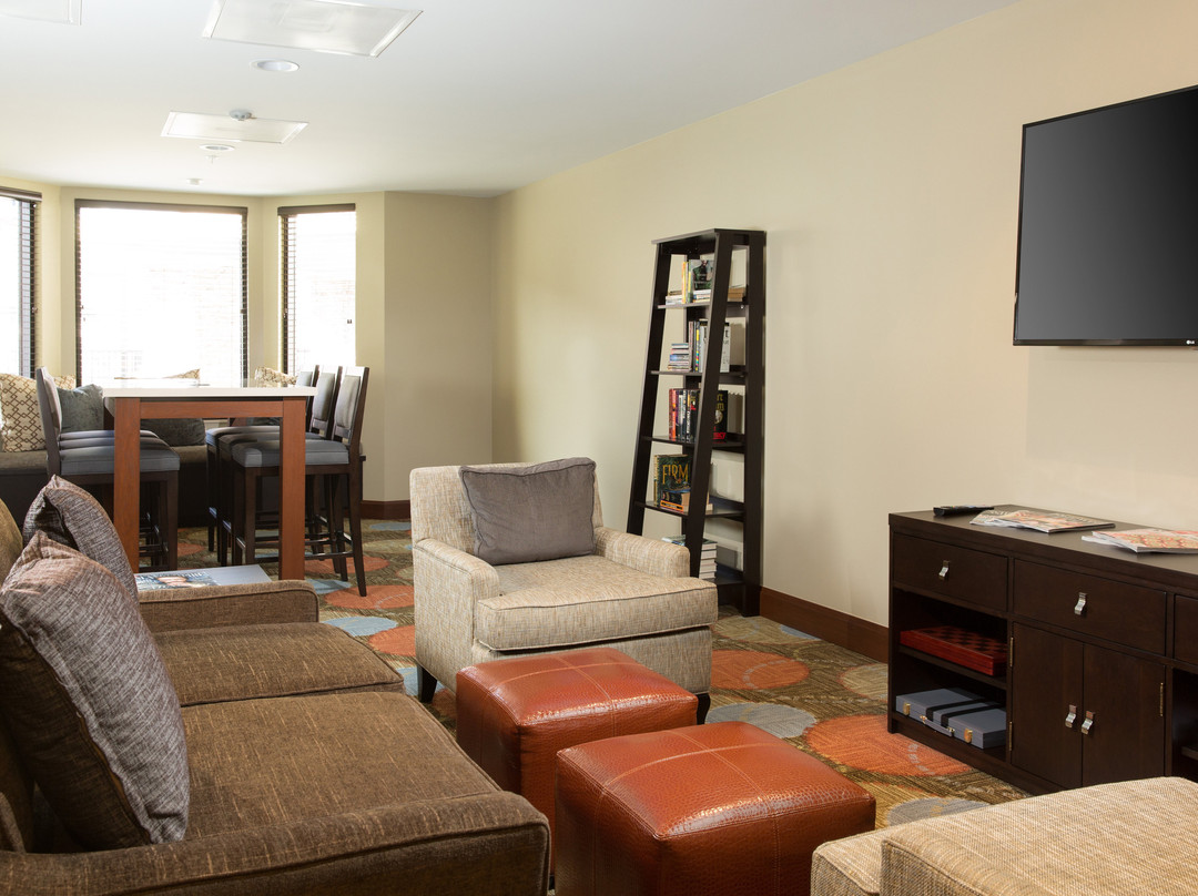 Staybridge Suites Corona South By IHG主图