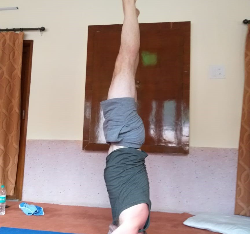 Om Sampoorn Yoga景点图片