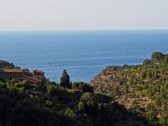 埃斯莫里酒店主图