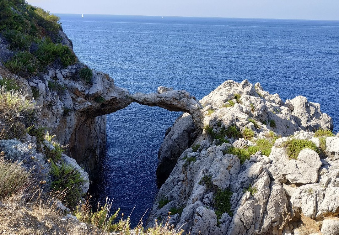 Arco Azzurro景点图片