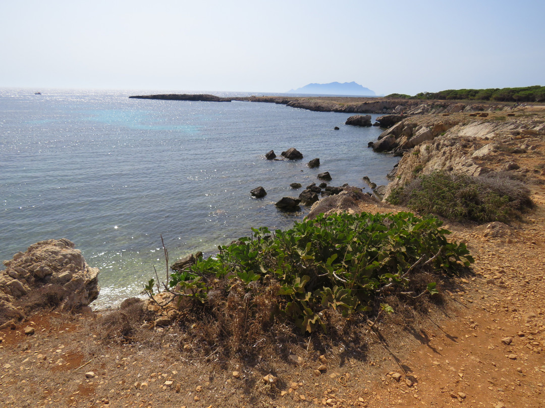 Cala Rotonda (Arco di Ulisse)景点图片