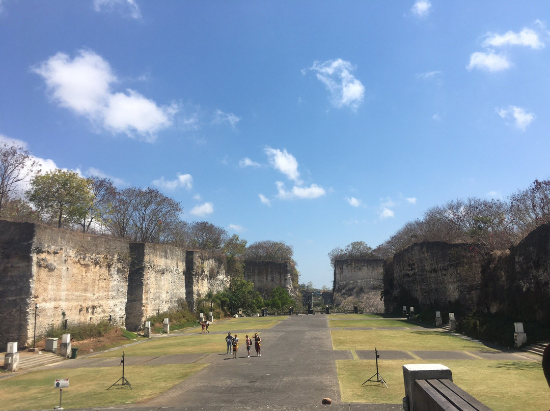 Adventures by Arie-登巴萨必去景点