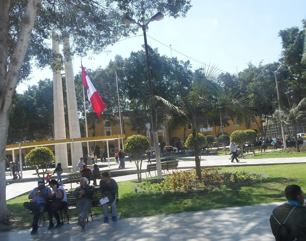 Plaza de Armas-纳斯卡必去景点