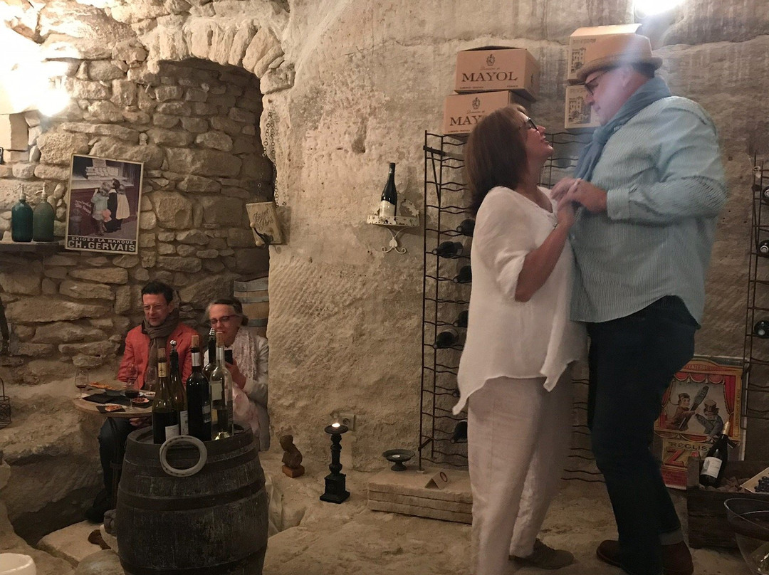 Bistrot du haut du village Cave à vins du XIIe siècle景点图片