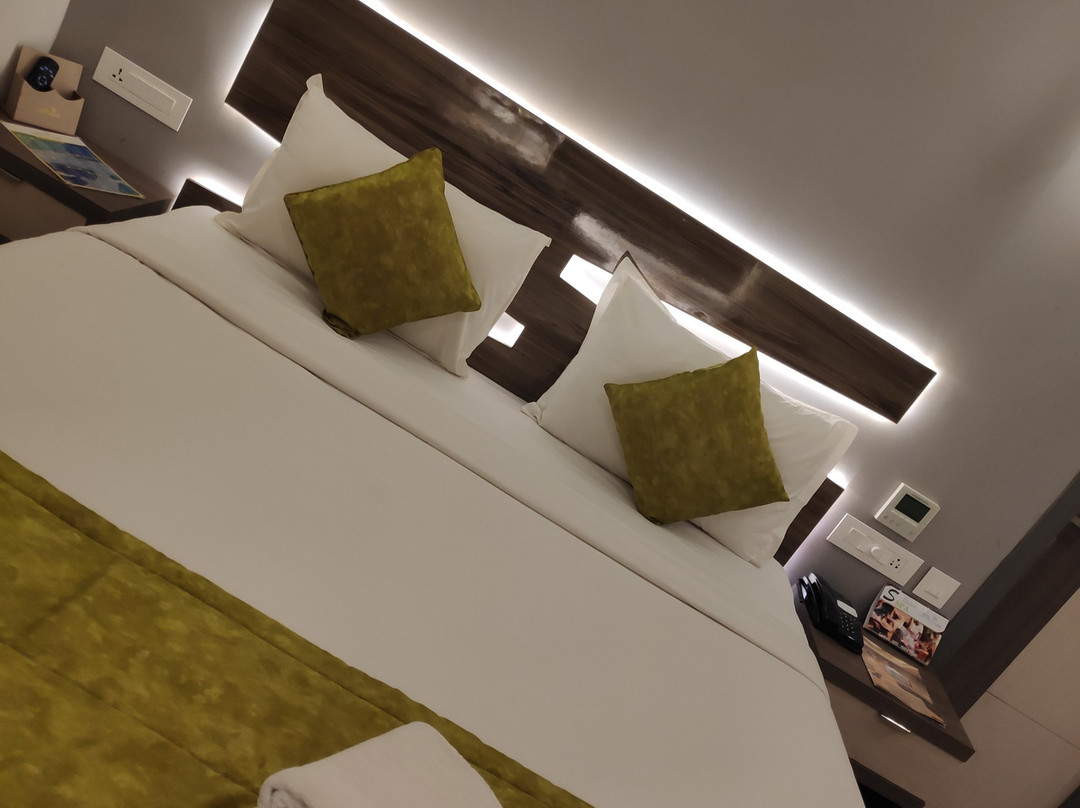 Hotel Chenthur Park主图