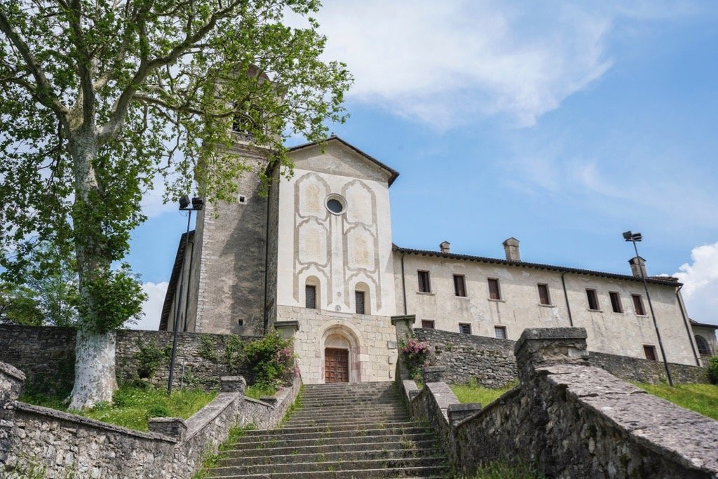 Santuario Santi Vittore e Corona景点图片