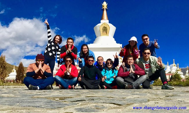ShangriLa Tour Guide & Driver景点图片