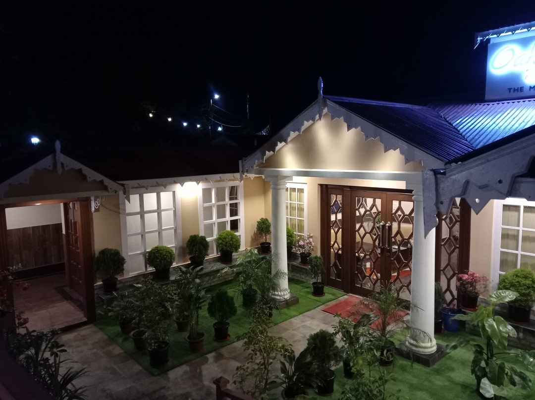 Summit Oakden Resort