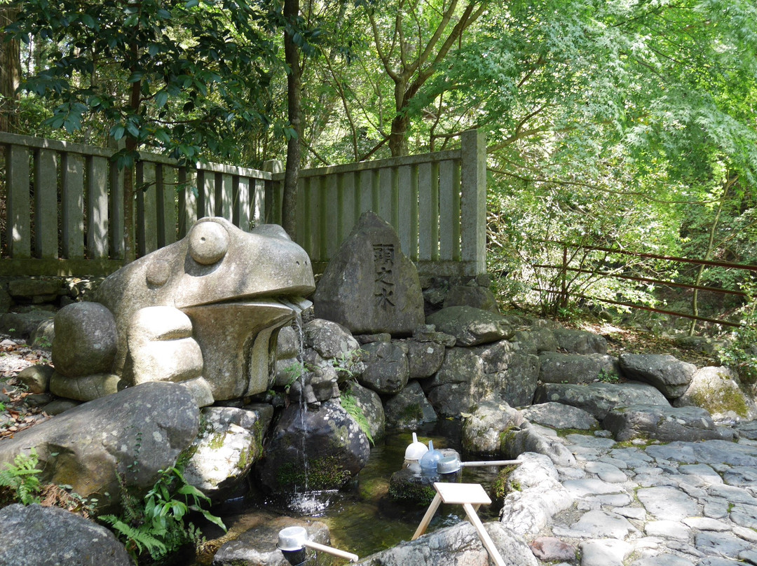 Kobenomiya Yomo Shrine景点图片