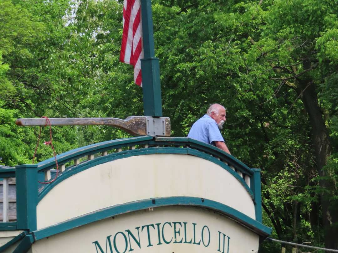 Monticello III Canal Boat Ride景点图片