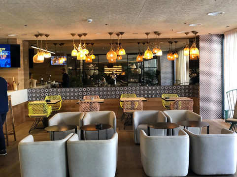 塞维利亚泽尼特酒店主图