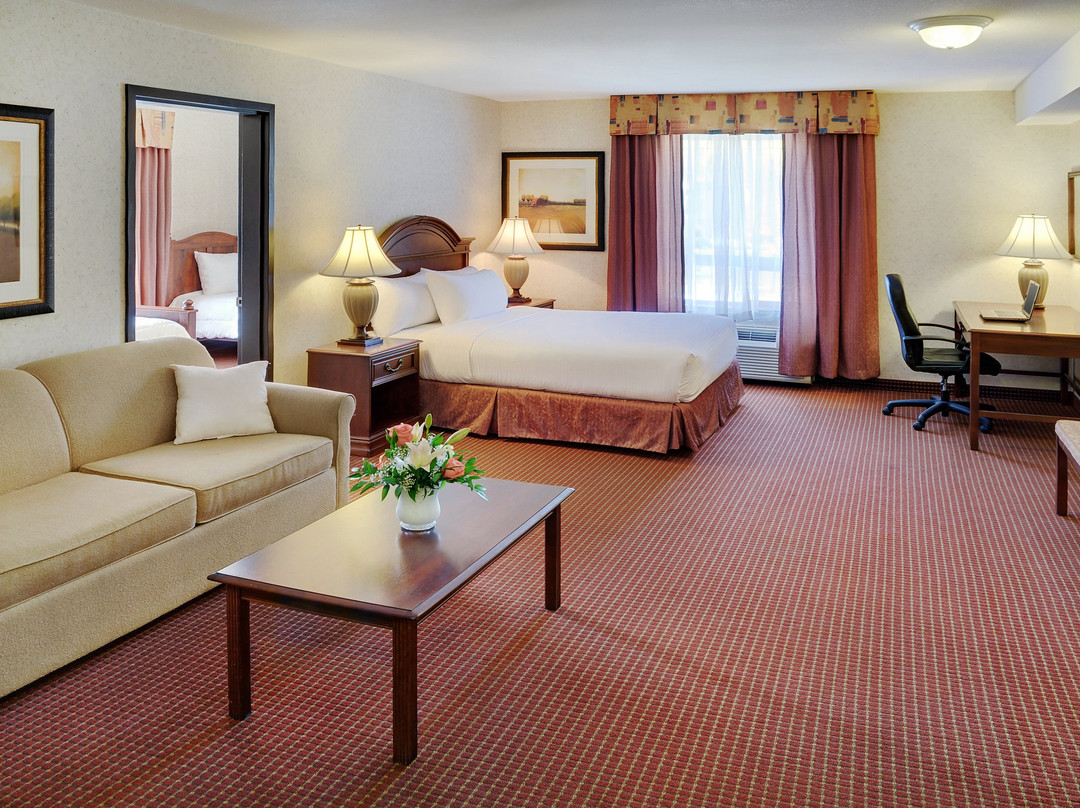 Pomeroy Inn & Suites Chetwynd主图