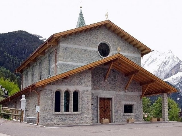 Chiesa Sacro Cuore di Gesu景点图片