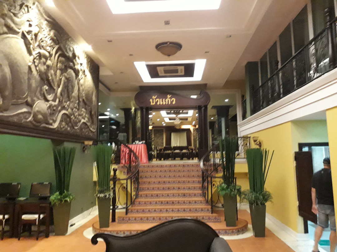 库尔宫殿酒店主图