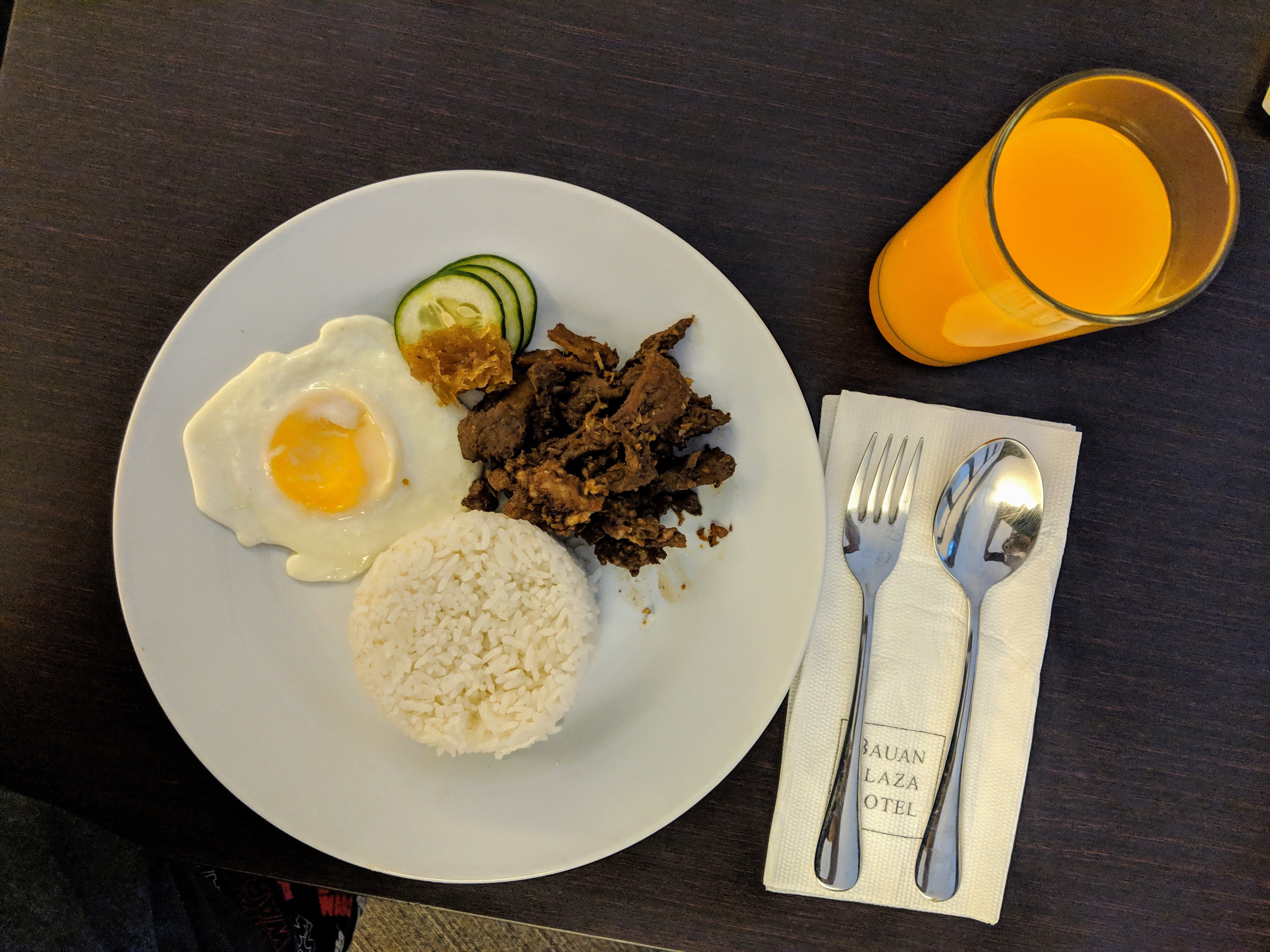 The Bauan Plaza Hotel-餐饮