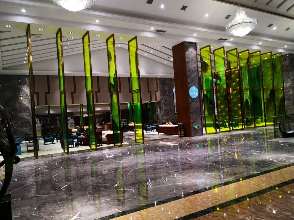 湖景国际酒店主图