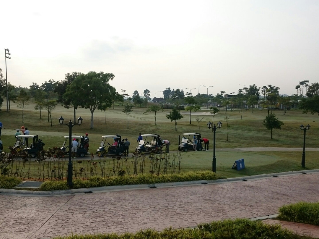 Kota Seriemas Golf & Country Club景点图片