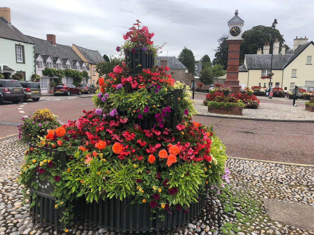 Llandenny旅游攻略图片