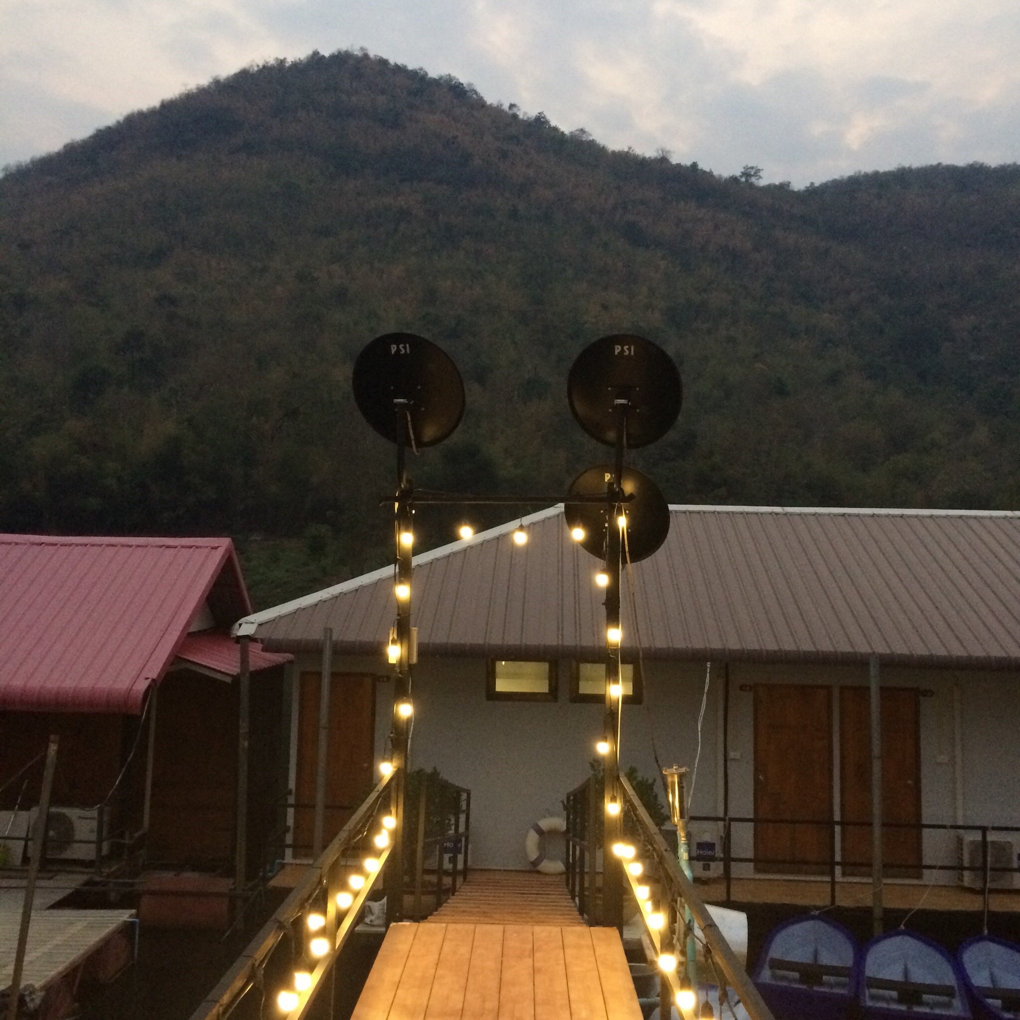River Hill Side Resort-官方