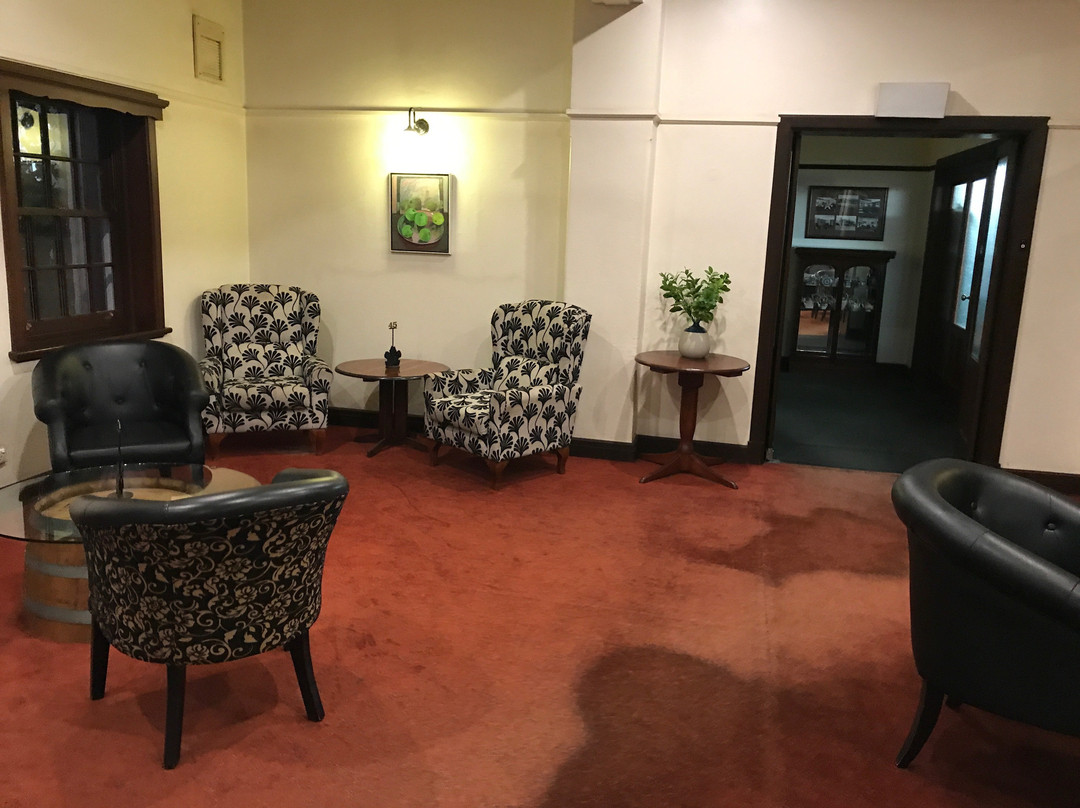 玛格丽特河假日套房酒店主图