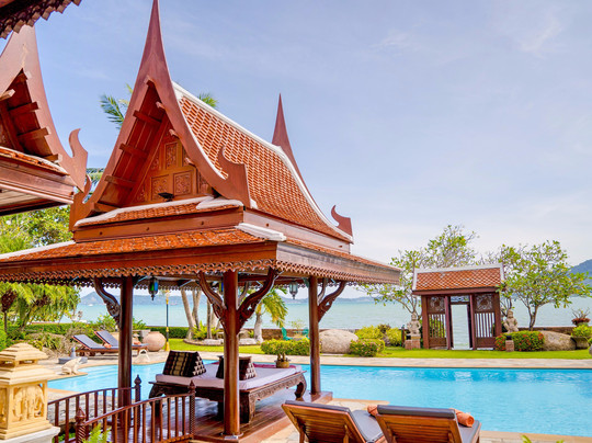 Royal Thai Villa Phuket主图