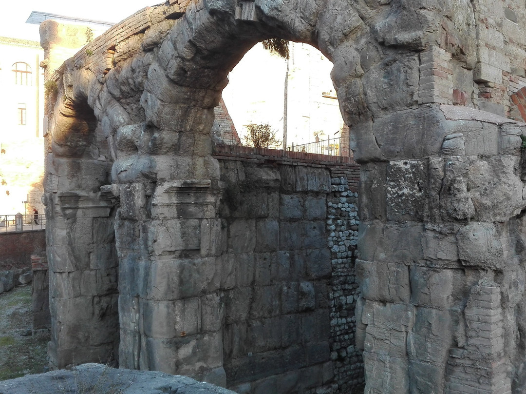 Roman Theatre-泰拉莫必去景点