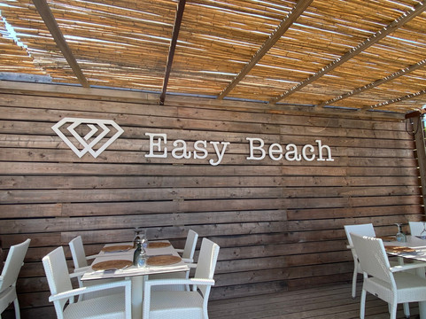 Easy Beach Calvi 主图