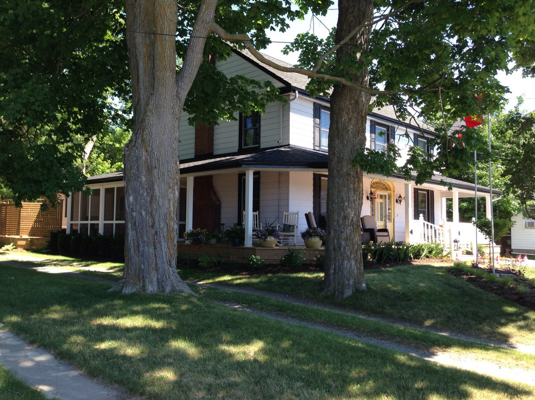 Loyalist Landing主图