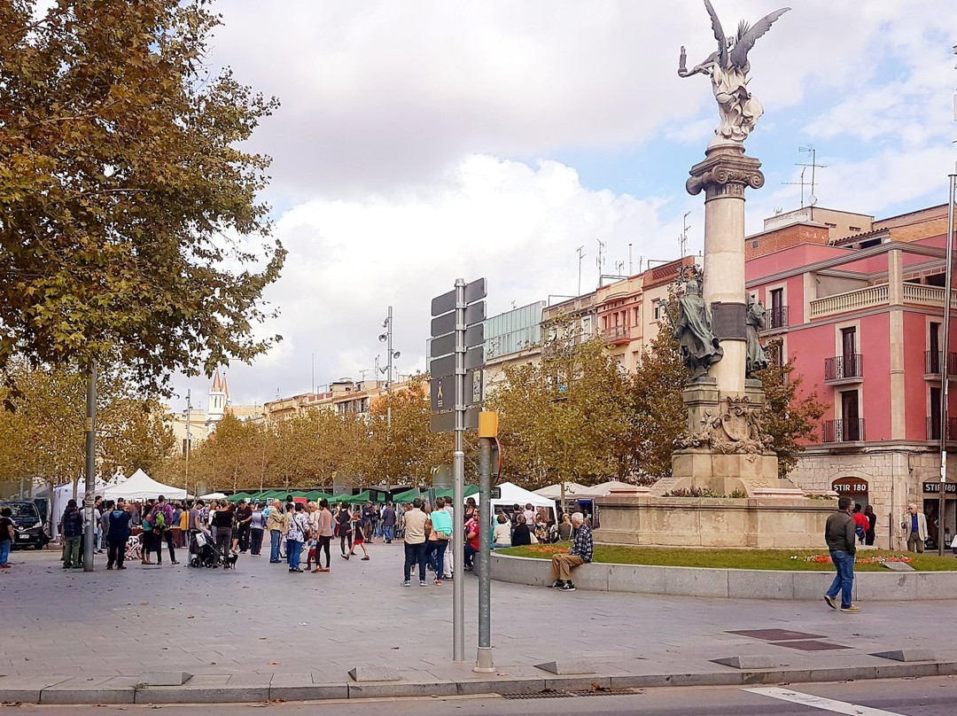 Monumento a Manuel Mila i Fontanals景点图片