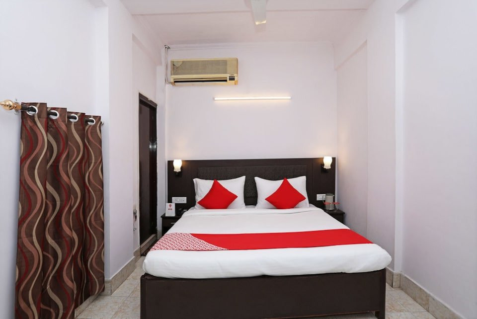 OYO 11327 Hotel R Paradise主图