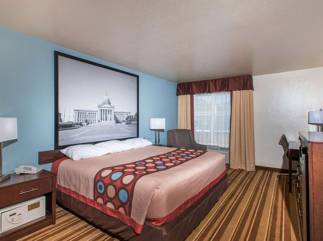 Super 8 by Wyndham Claremore OK主图